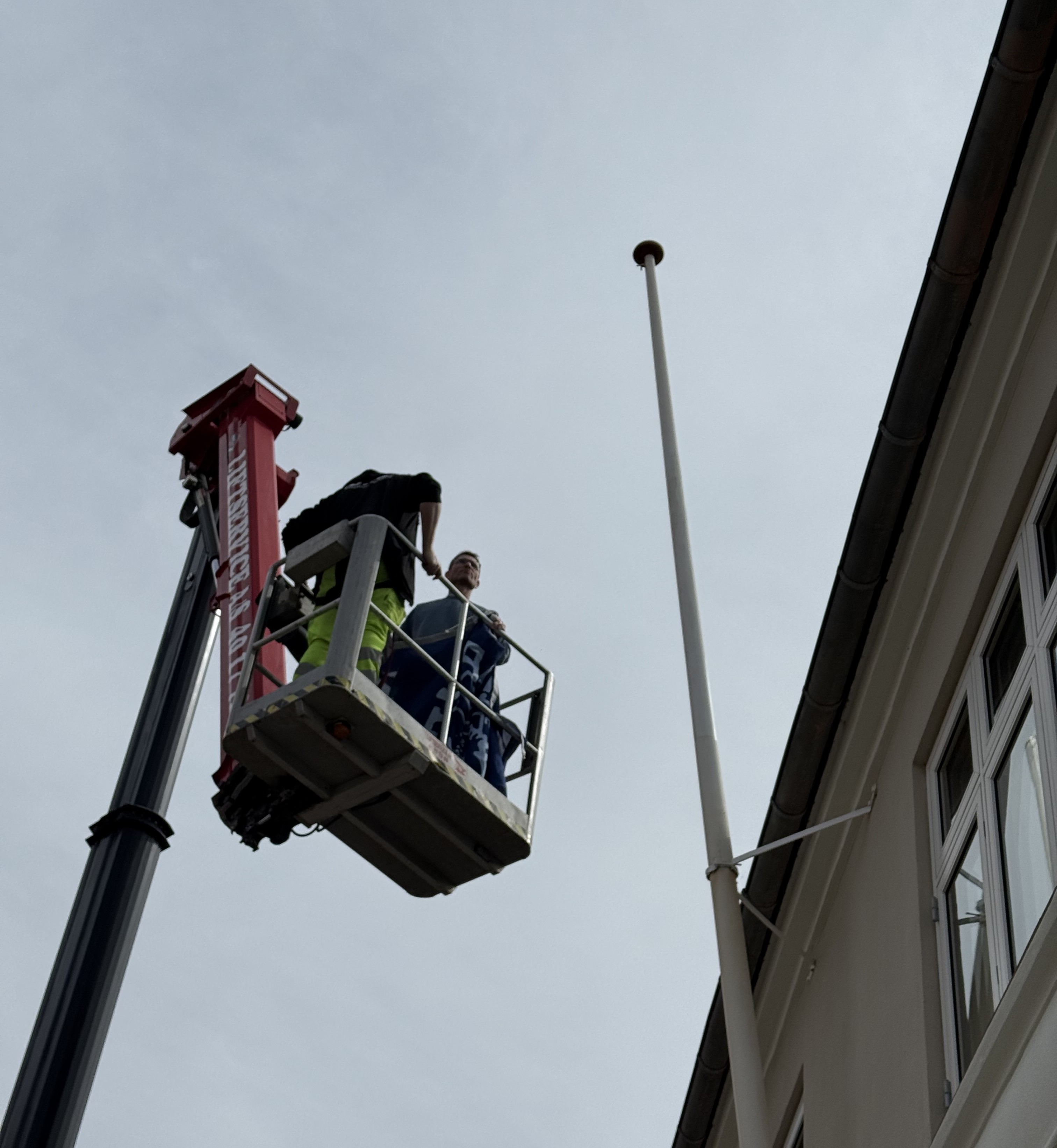 2508 Mads I Lift 2 B